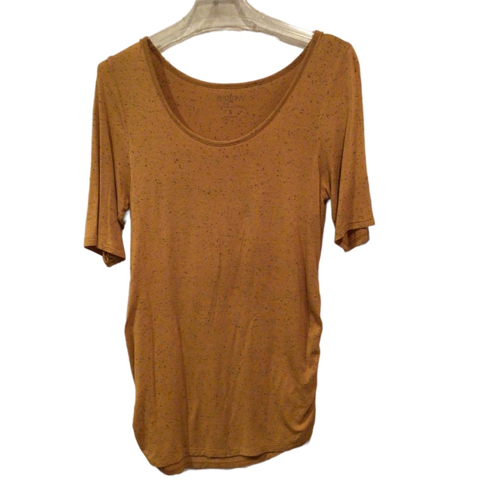 A:Glow Maternity Top Size Medium